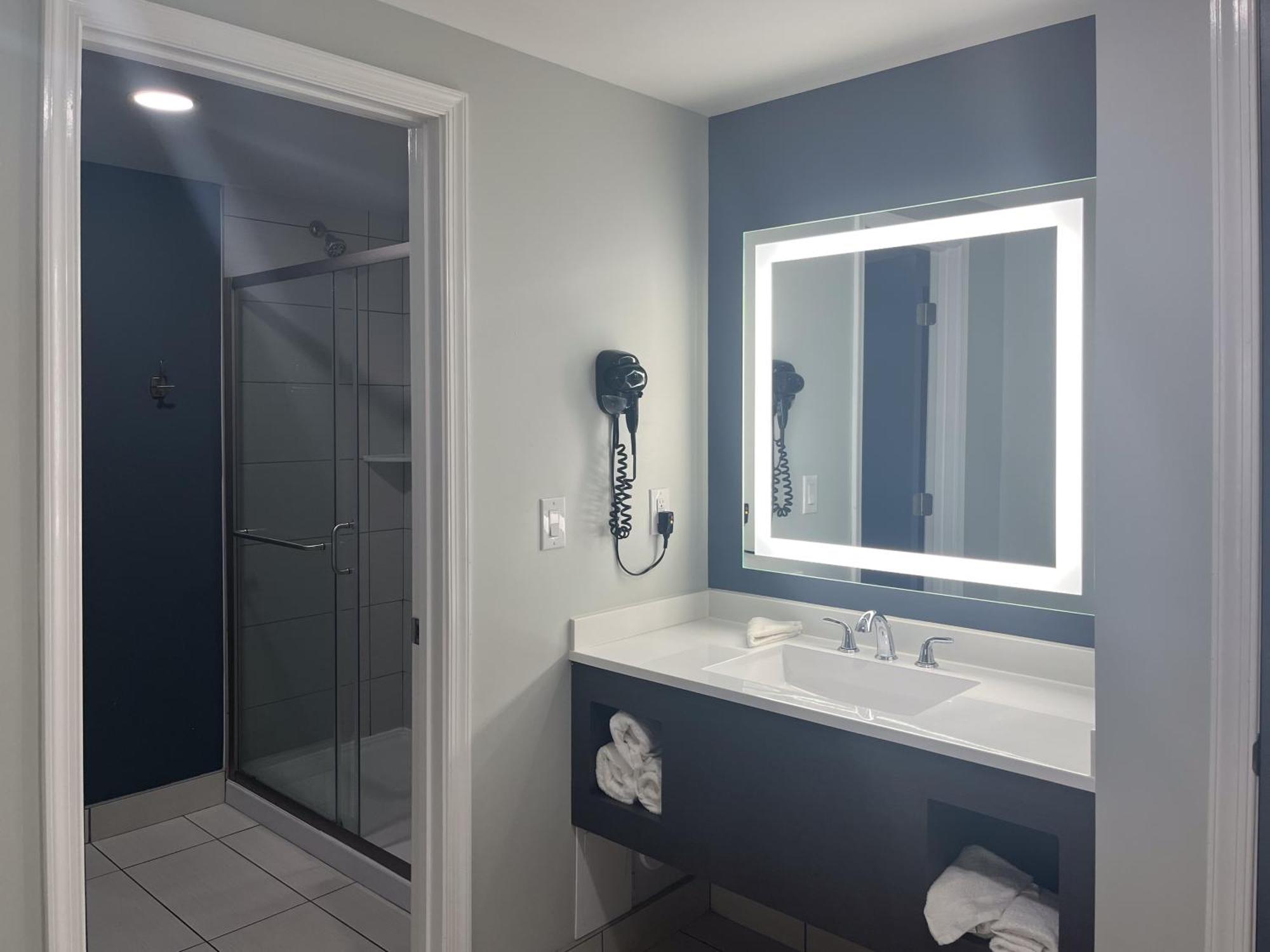 Motel 6 Norfolk, Va East Little Creek Экстерьер фото