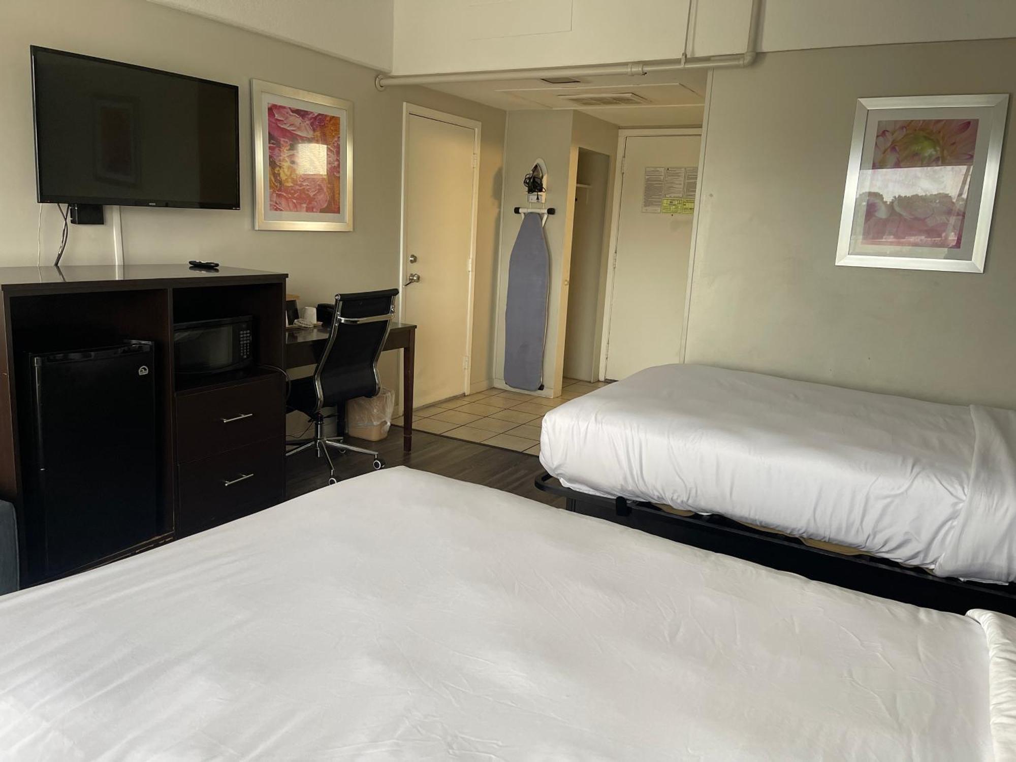 Motel 6 Norfolk, Va East Little Creek Экстерьер фото