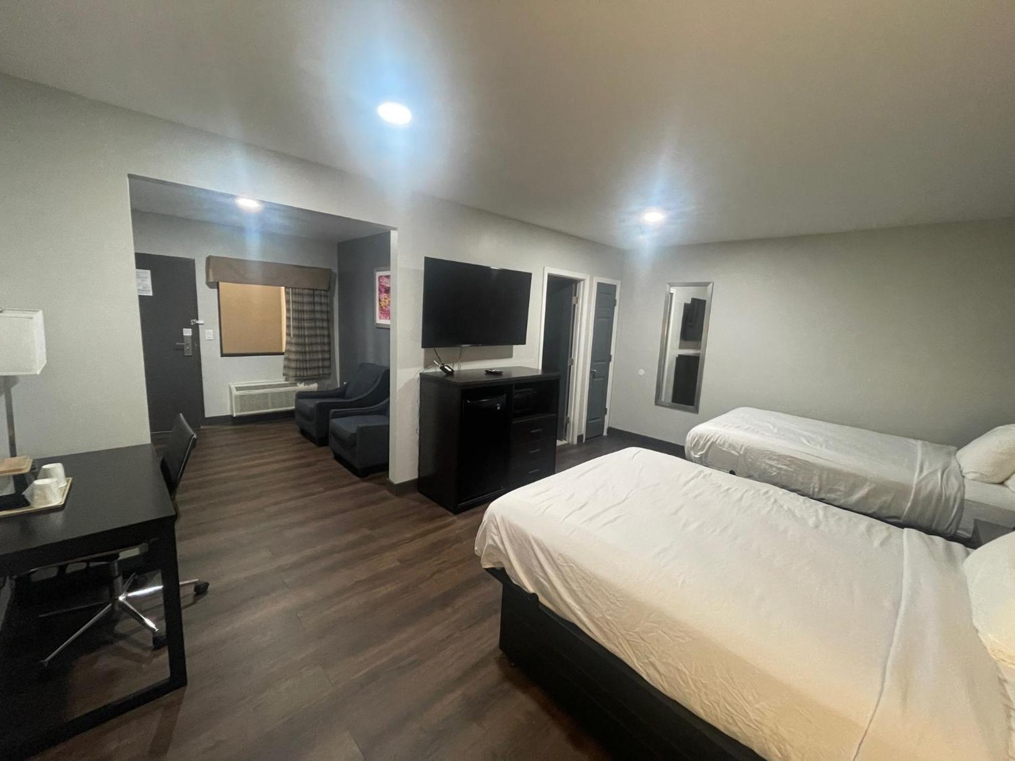 Motel 6 Norfolk, Va East Little Creek Экстерьер фото