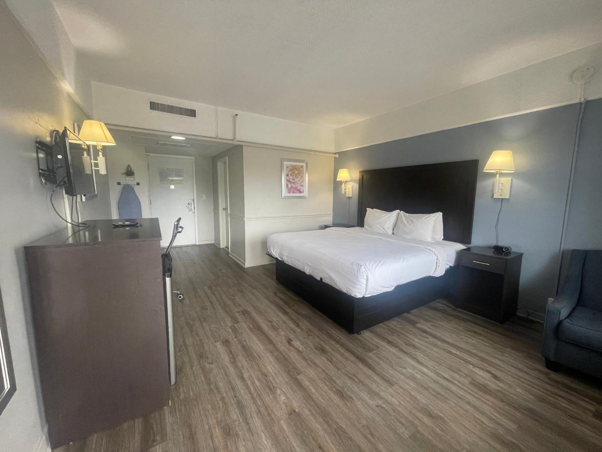 Motel 6 Norfolk, Va East Little Creek Экстерьер фото